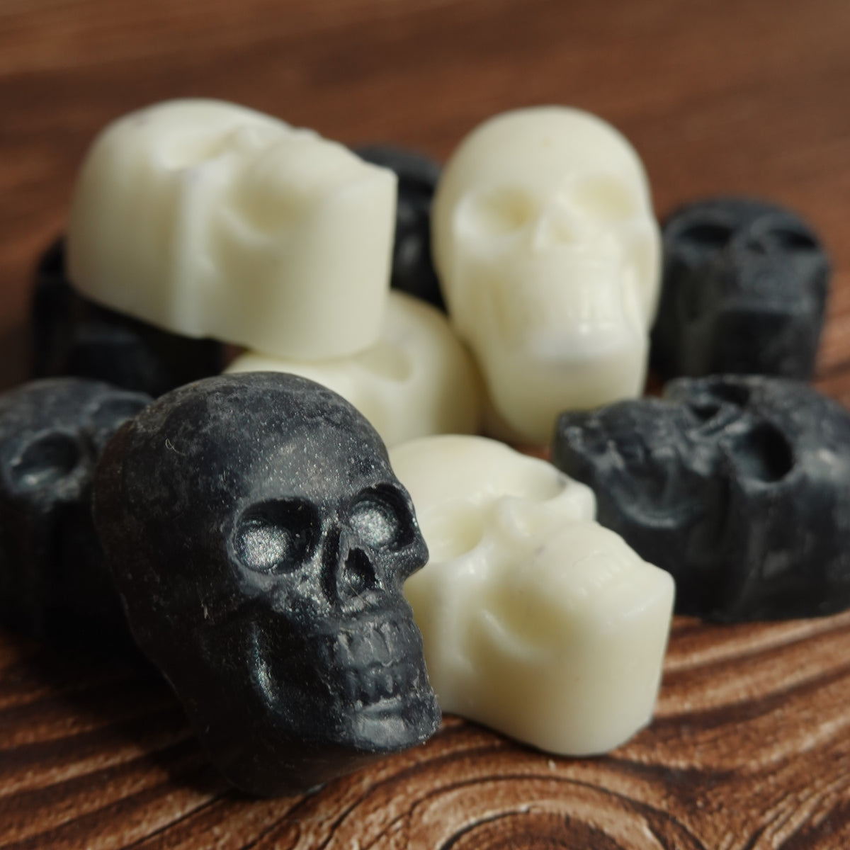 Gothic skull wax melts Halloween decor box