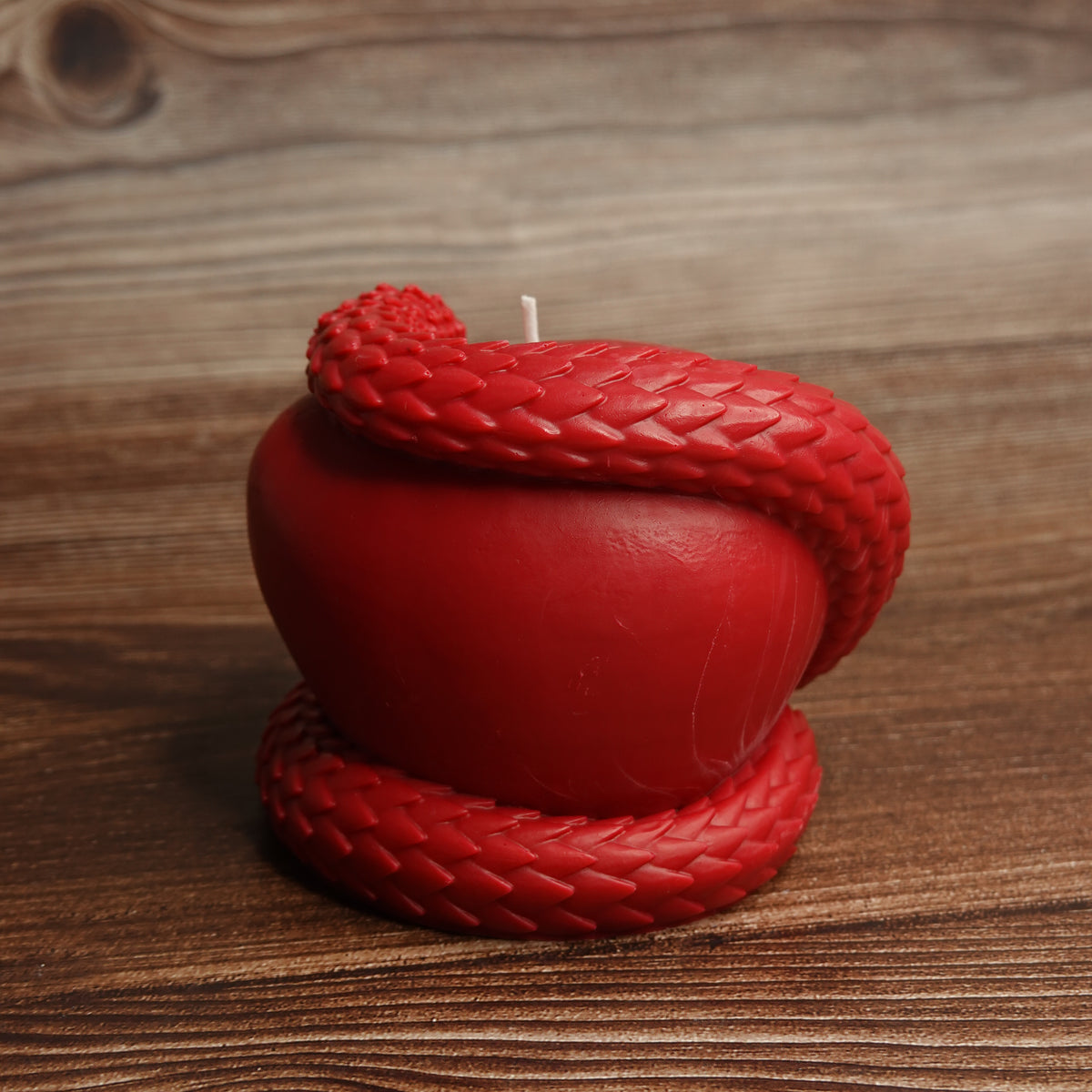 Blood moon burgundy snake apple candle